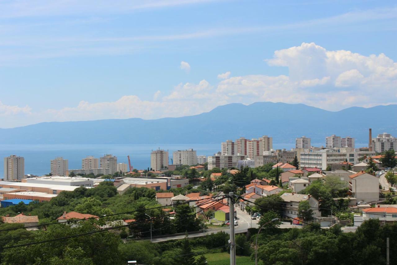 Blue Moon Apartments Rijeka Ngoại thất bức ảnh